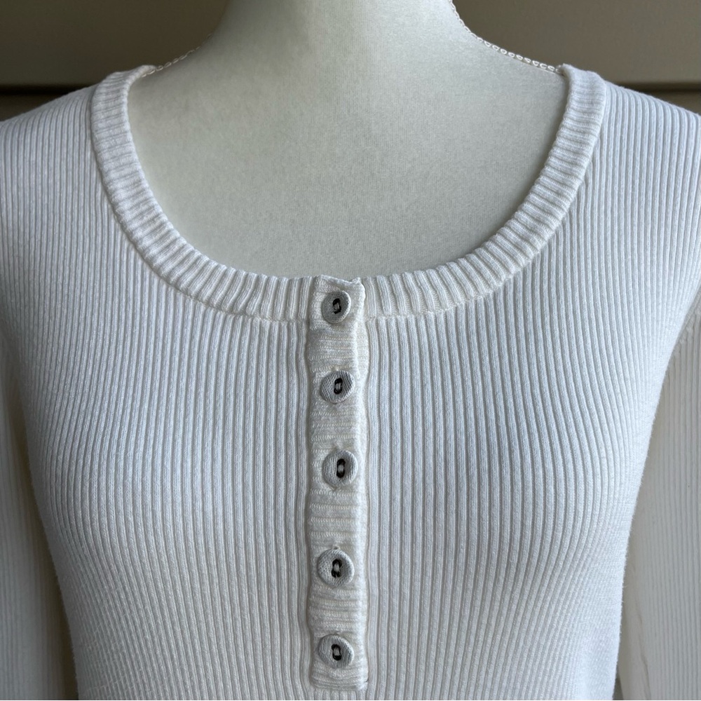 •Lands’ End• Ladies Henley Long Sleeve Ribbed Top - Size Medium - Picture 3 of 6